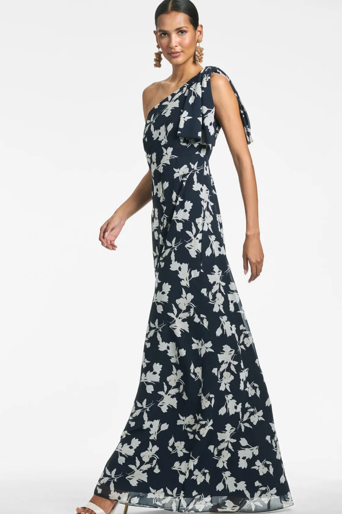 Sachin & Babi Chelsea Gown - Navy Venetia Petal Fashion